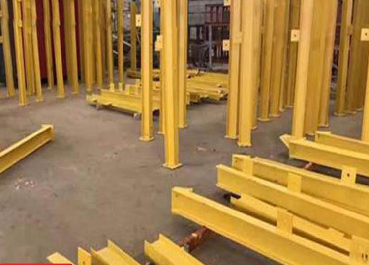 新型侧预埋悬挑梁