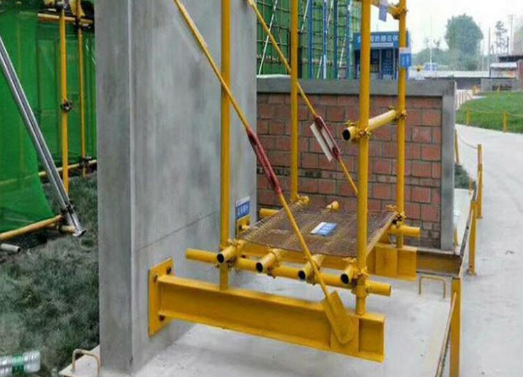 新型侧预埋悬挑梁