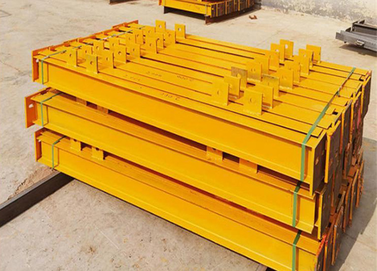 新型侧预埋悬挑梁