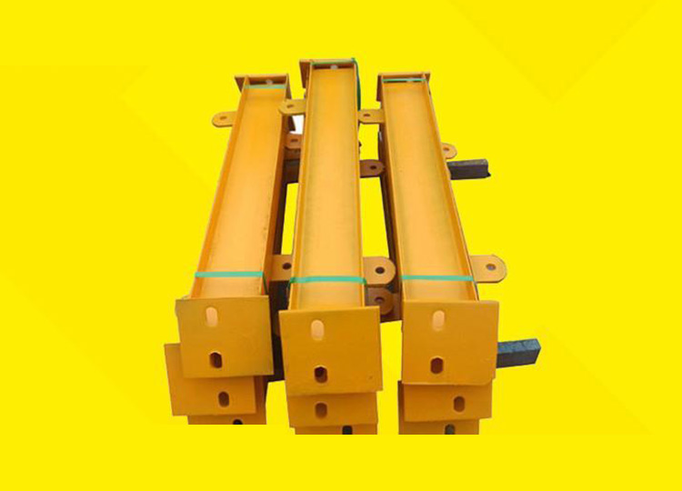 新型侧预埋悬挑梁